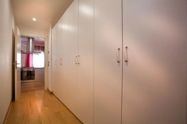 Superior Apart Daire, 1 Yatak Odası, Küçük Mutfak, Kule