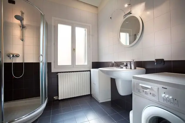 Superior Apart Daire, 1 Yatak Odası, Küçük Mutfak, Kule