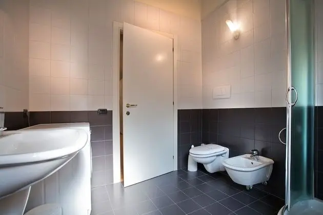 Superior Apart Daire, 1 Yatak Odası, Küçük Mutfak, Kule