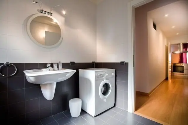 Superior Apart Daire, 1 Yatak Odası, Küçük Mutfak, Kule