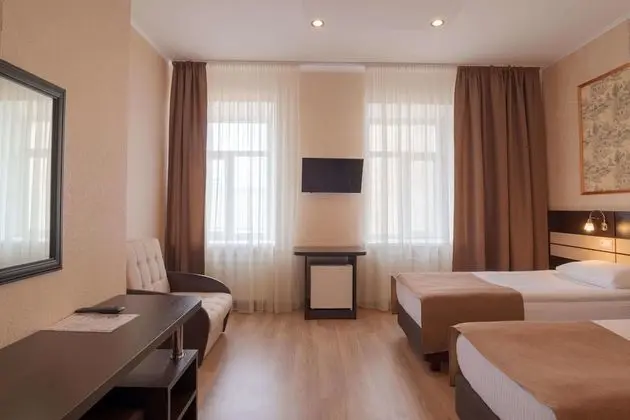 Standard Tek Büyük veya İki Ayrı Yataklı Oda, 1 Yatak Odası, Buzdolabı, Avlu Manzaralı