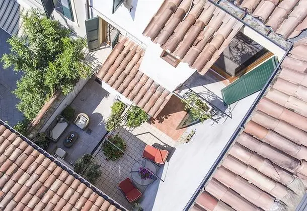 Deluxe Tek Büyük veya İki Ayrı Yataklı Oda, Balkon