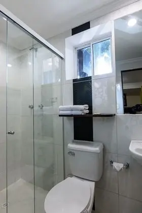 Traditional Tek Büyük Yataklı Oda