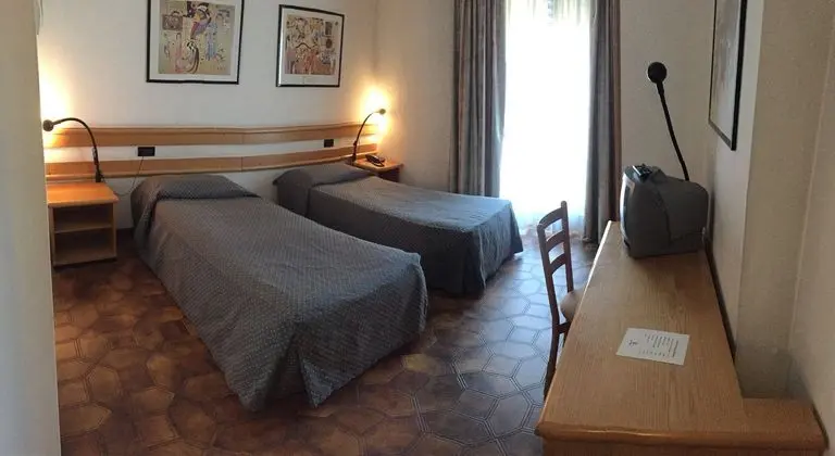 1 Çift Kişilik Veya 2 Tek Kişilik Yatak Economy