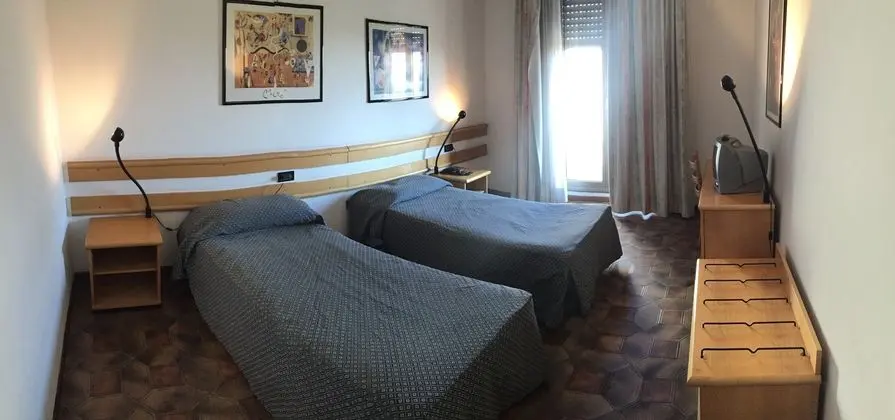 1 Çift Kişilik Veya 2 Tek Kişilik Yatak Economy