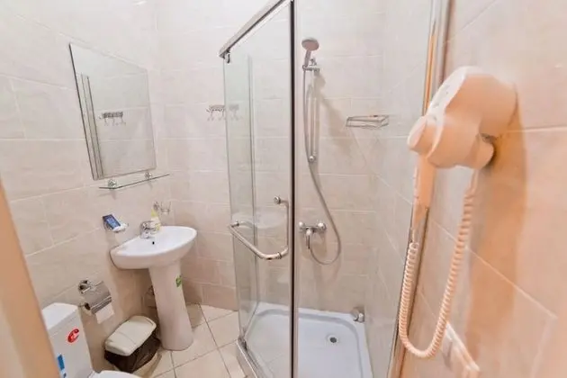 Comfort Tek Büyük Yataklı Oda
