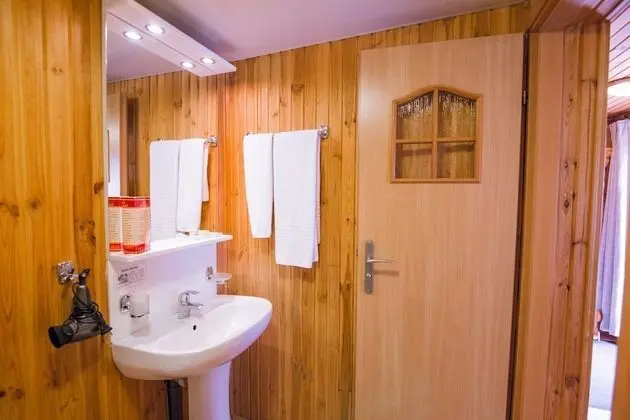 Kır Evi