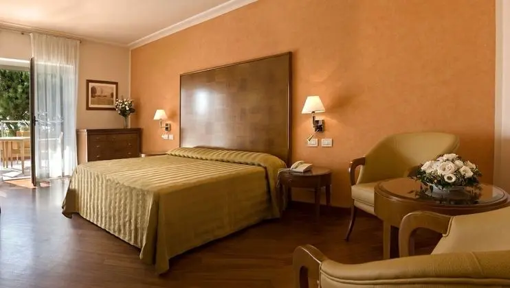 Üç Kişilik Oda, Balkon