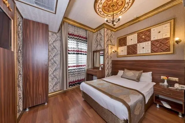 Tek Kişilik, Şehir Manzaralı