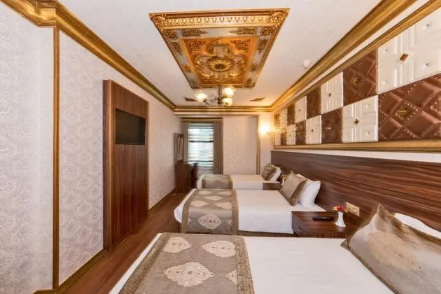 Triple, Şehir Manzaralı