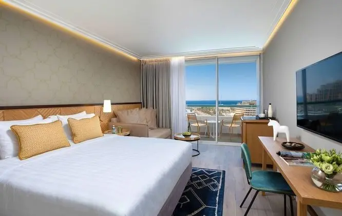Deluxe Tek Büyük veya İki Ayrı Yataklı Oda, Balkon, Lagün Manzaralı