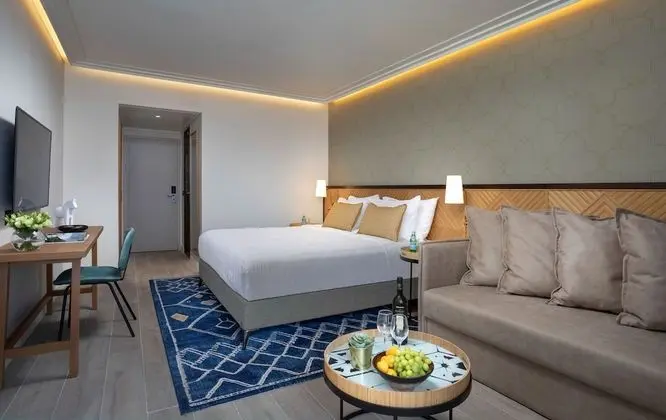 Deluxe Tek Büyük veya İki Ayrı Yataklı Oda, Balkon, Lagün Manzaralı