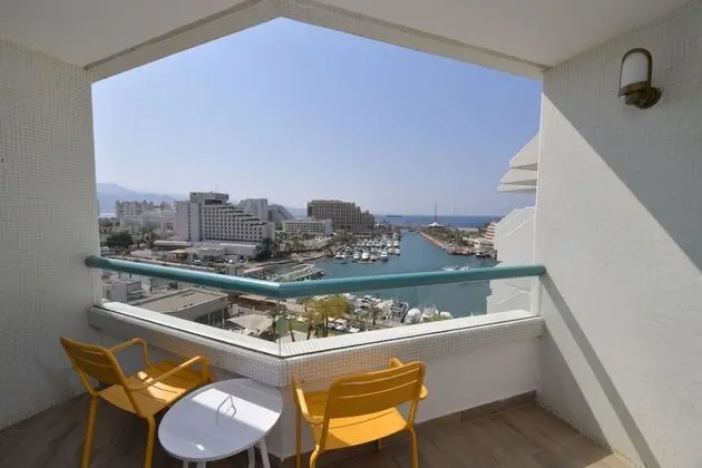 Stüdyo, Balkon