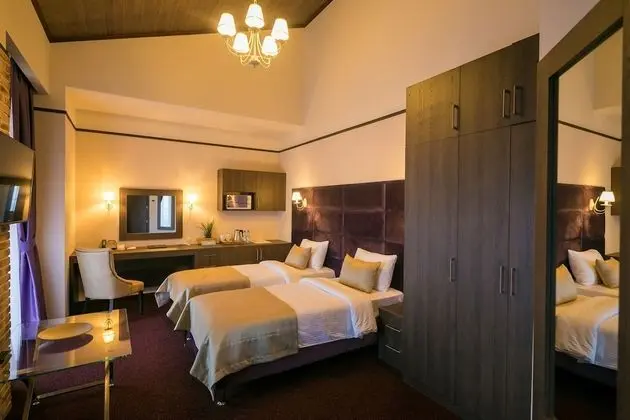 Deluxe Üç Kişilik Oda