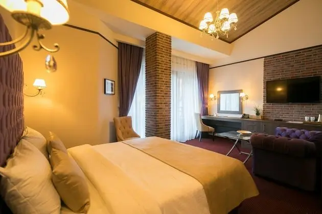 Deluxe Üç Kişilik Oda