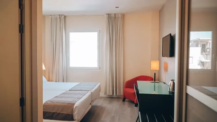 Comfort Tek Büyük Yataklı Oda