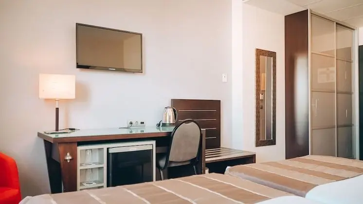 Comfort Tek Büyük Yataklı Oda