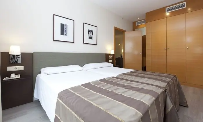 Family Oda (2 Adults and 2 Children)