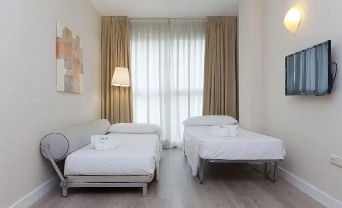 Family Oda (2 Adults and 2 Children)