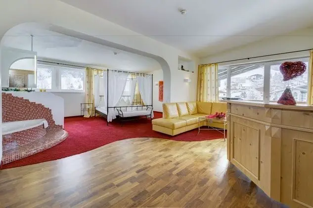 Romantic Süit, Dağ Manzaralı
