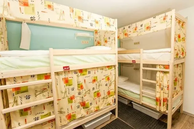 Ortak Ranzalı Oda, Karma Ranzalı Oda (8 beds)
