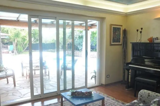 Villa, 4 Yatak Odası, Sigara İçilebilir, Şömine