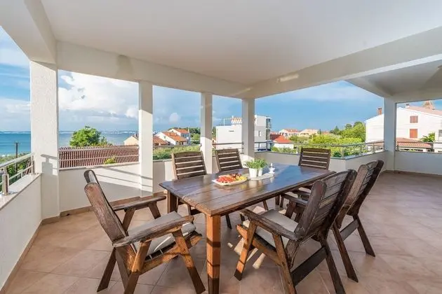 Deluxe Apart Daire, Deniz Manzaralı
