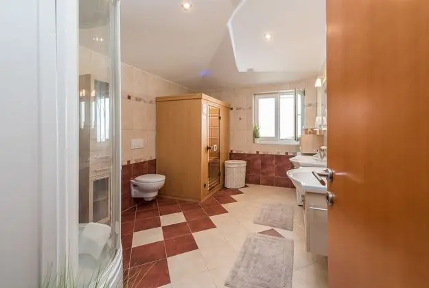 Luxury Apart Daire, Deniz Manzaralı