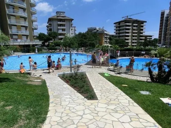 Stüdyo, Balkon
