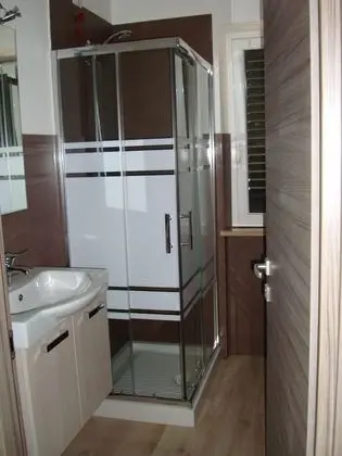 Tek Büyük Yataklı Oda, Özel Banyo (External)