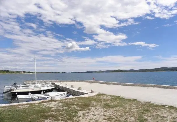 Apart Daire (Vese - 100 m from beach - A2(2+2))