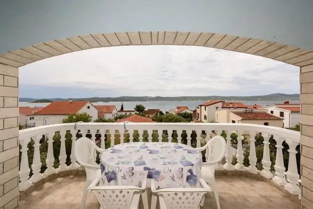 Apart Daire (Vese - 100 m from beach - A3(5+3))