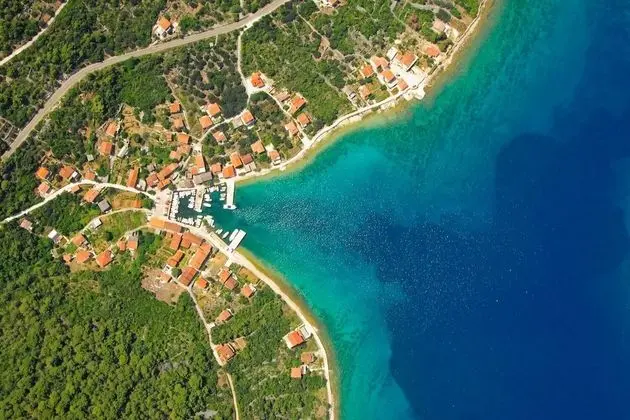 Ev (Vese - 50 m from sea - H(4+1))