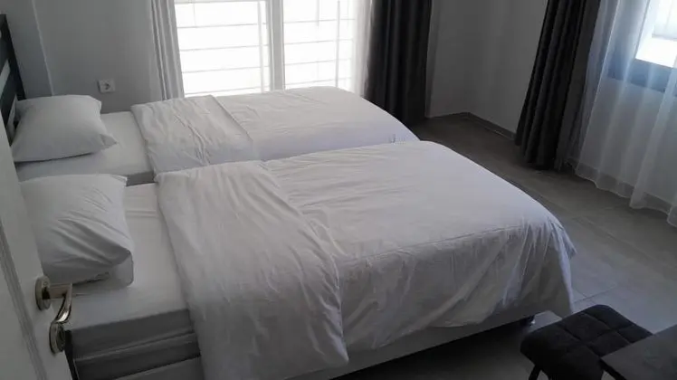 Apart Oda, Sokak Manzaralı, Balkonsuz