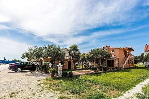 Apart Daire (Vesna - 200 m from beach - A1(2+1))