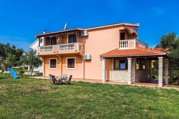 Apart Daire (Vesna - 200 m from beach - A3(2))