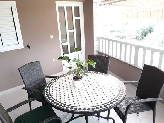 Apart Daire (Vesna - 40 m from pebble beach - A3(4)