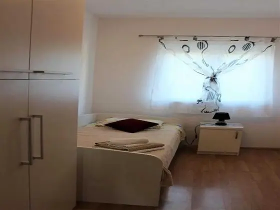 Apart Daire (Three Bedroom Apartment with Balcony)