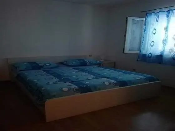 Apart Daire (Three Bedroom Apartment with Balcony)