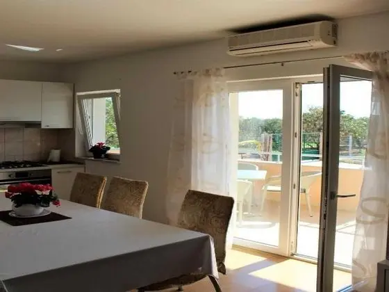Apart Daire (Three Bedroom Apartment with Balcony)
