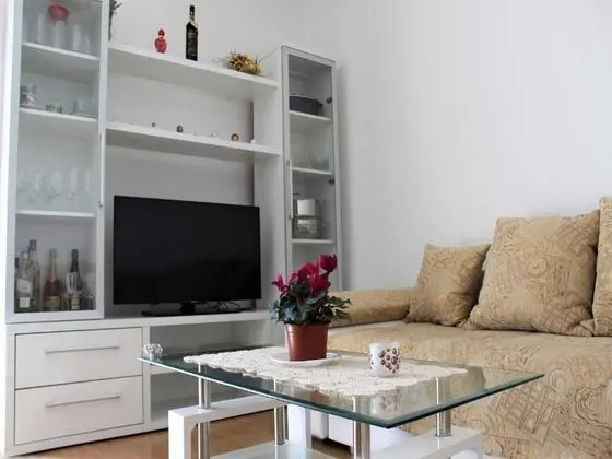 Apart Daire (Three Bedroom Apartment with Balcony)