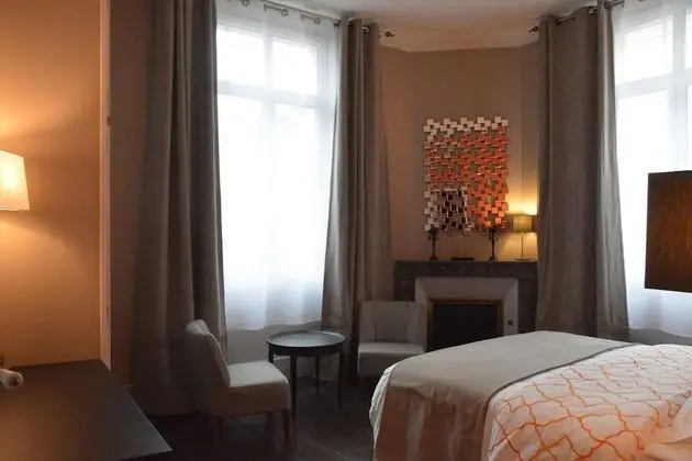 Deluxe Tek Büyük Yataklı Oda (Biron)