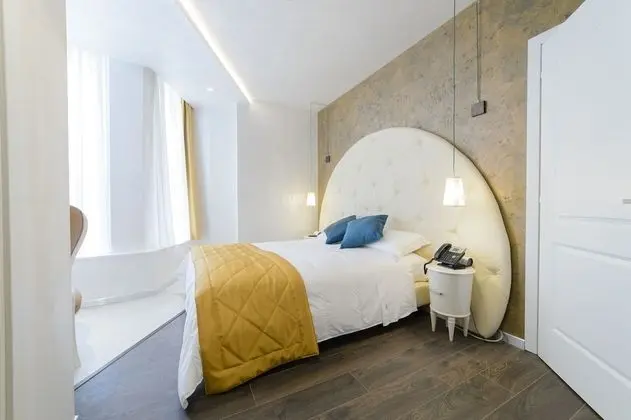 Tek Büyük Yataklı Oda