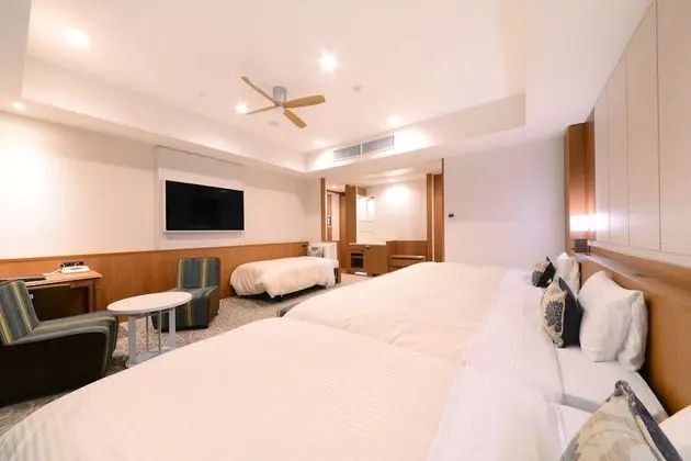 Junior Süit, Sigara İçilmez, Ek Bina (Quadruple Occupancy)