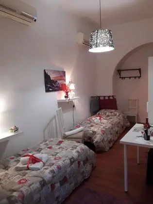 İki Ayrı Yataklı Oda, 2 Tek Kişilik Yatak