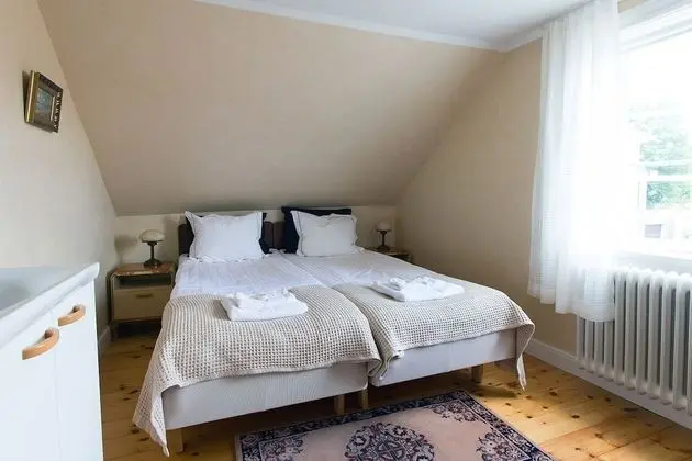 Basic İki Ayrı Yataklı Oda, Ortak Banyo