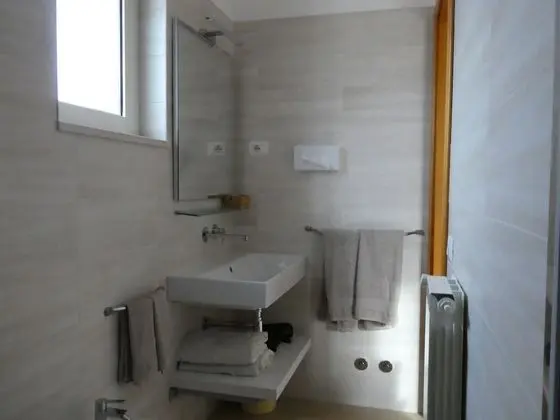 Tek Büyük Yataklı Oda, Balkon, Bahçe Manzaralı