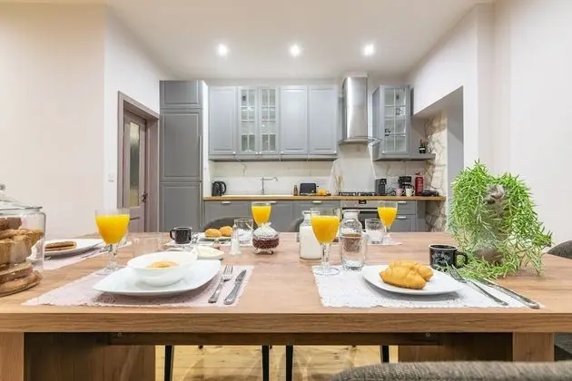 Villa, 2 Yatak Odası, Havuz Manzaralı