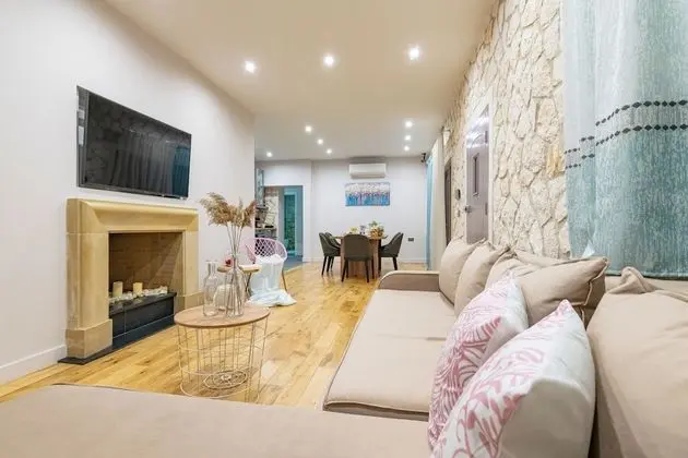 Villa, 2 Yatak Odası, Havuz Manzaralı