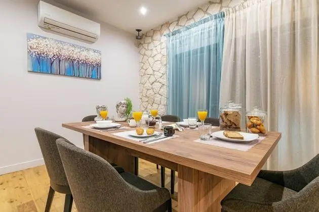 Villa, 2 Yatak Odası, Havuz Manzaralı